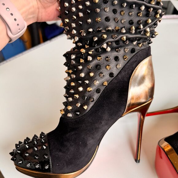 Christian Louboutin Spiked Ankle Boots Black/Gold Size 6.5 Red Sole New w/ Pouch - Picture 4 of 13